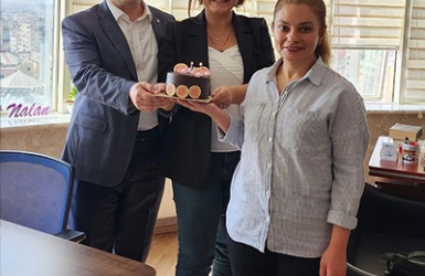Nalan KURT 'un Kaleminden. Nizip Ticaret Borsası Genel Sekreteri Eray Ölçal ve çok değerli eşi Nafiye hanım bizi ziyaret etti.